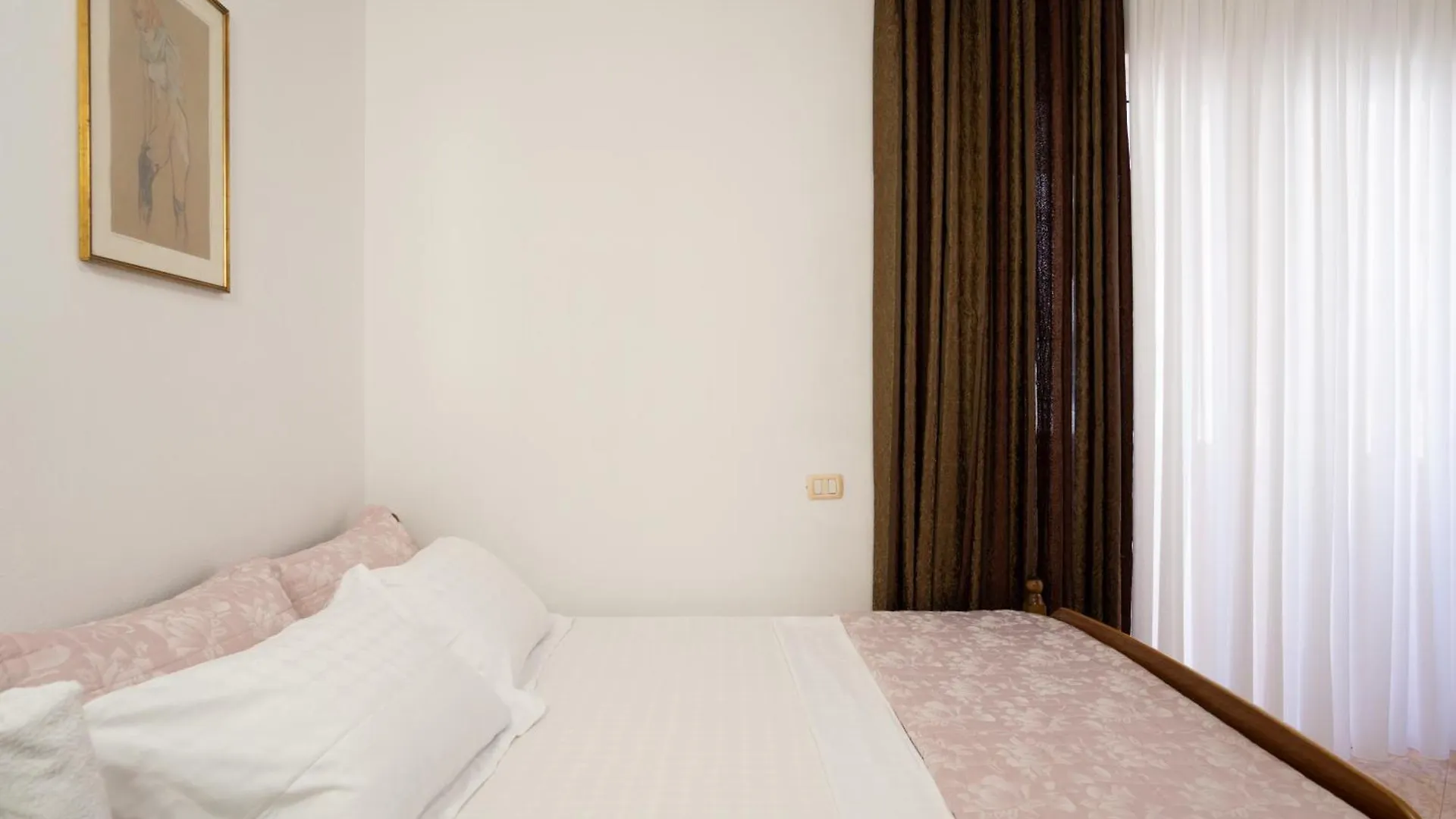 Sea Shell Apartments Δυρράχιο